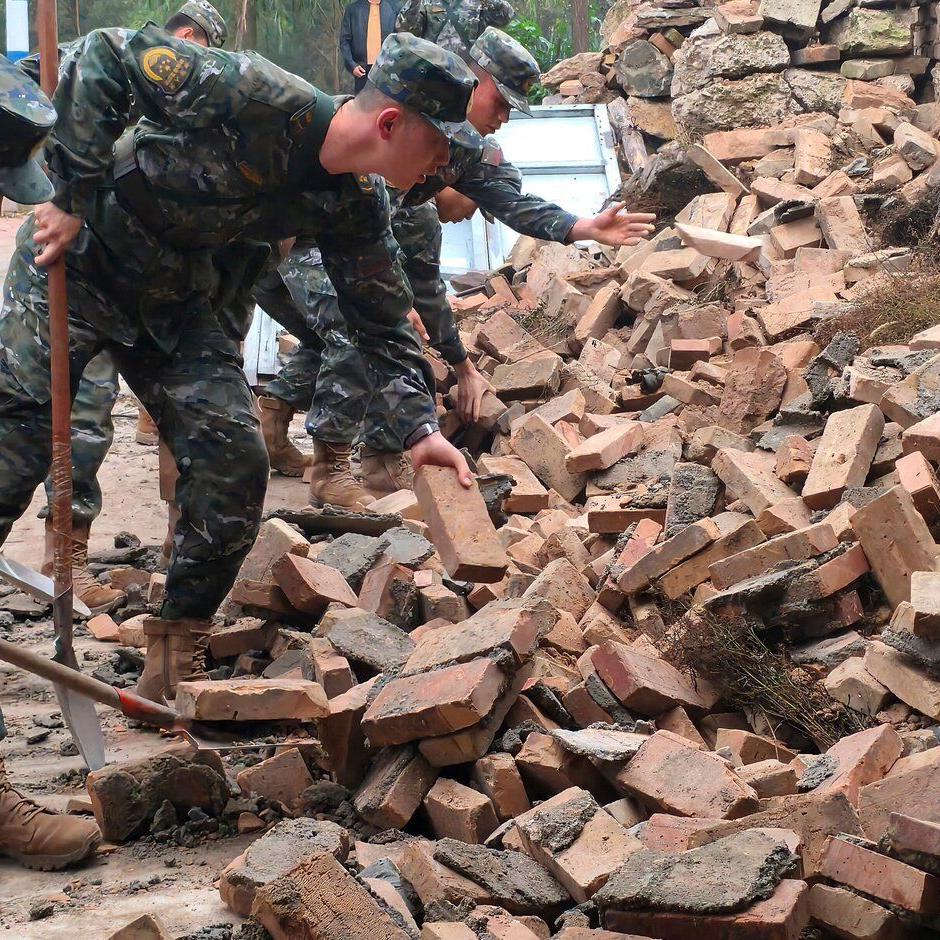 Early-morning earthquake injures 11 in northwest China's Gansu province